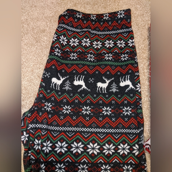 3 pairs of Holiday themed fleece lined leggings Sz M 7-9 EUC - Picture 4 of 10